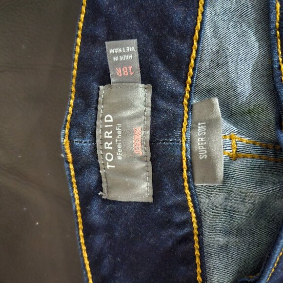 Torrid jeggings - Picture 2 of 2